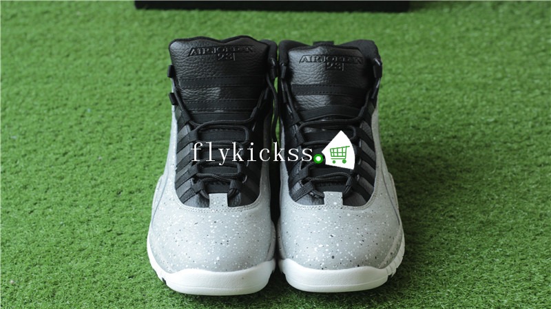 Air Jordan 10 Retro Light Smoke